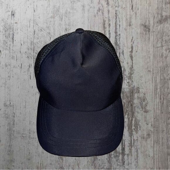 URâPowered SwimâTruckerâHatâNWT - Picture 1 of 4